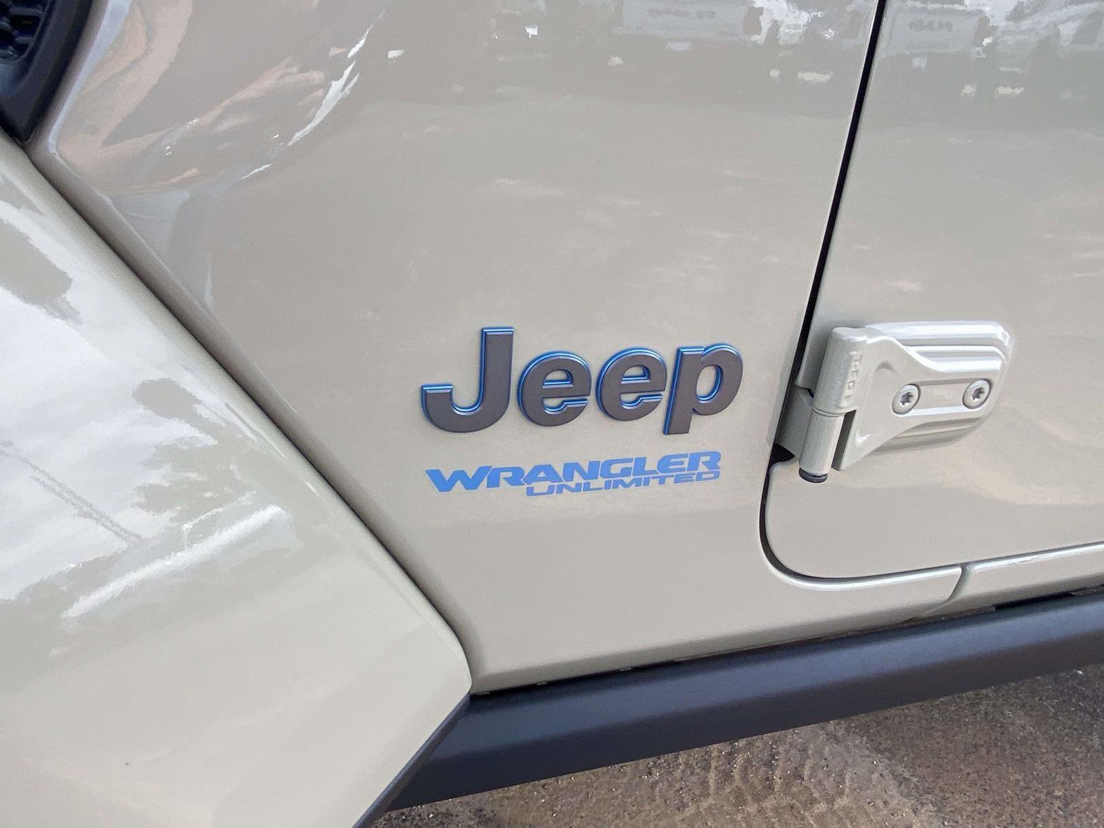 Certified 2022 Jeep Wrangler Unlimited Rubicon 4xe image 24