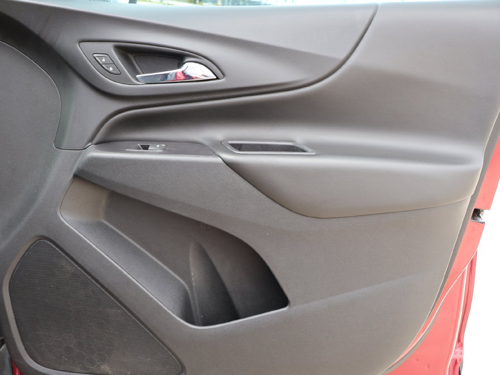 Used 2018 Chevrolet Equinox LT FWD image 7