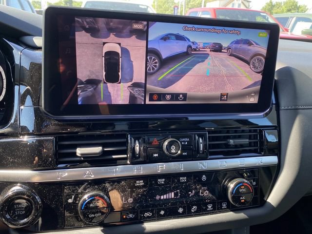 New 2026 Nissan Pathfinder SL w/ SL Premium Package AWD/4WD image 13