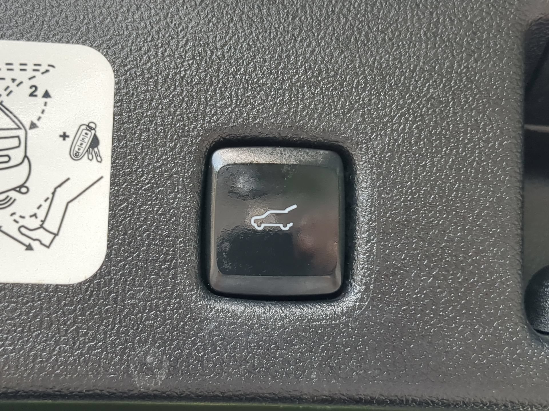 Certified 2020 Ford Escape SEL FWD image 47