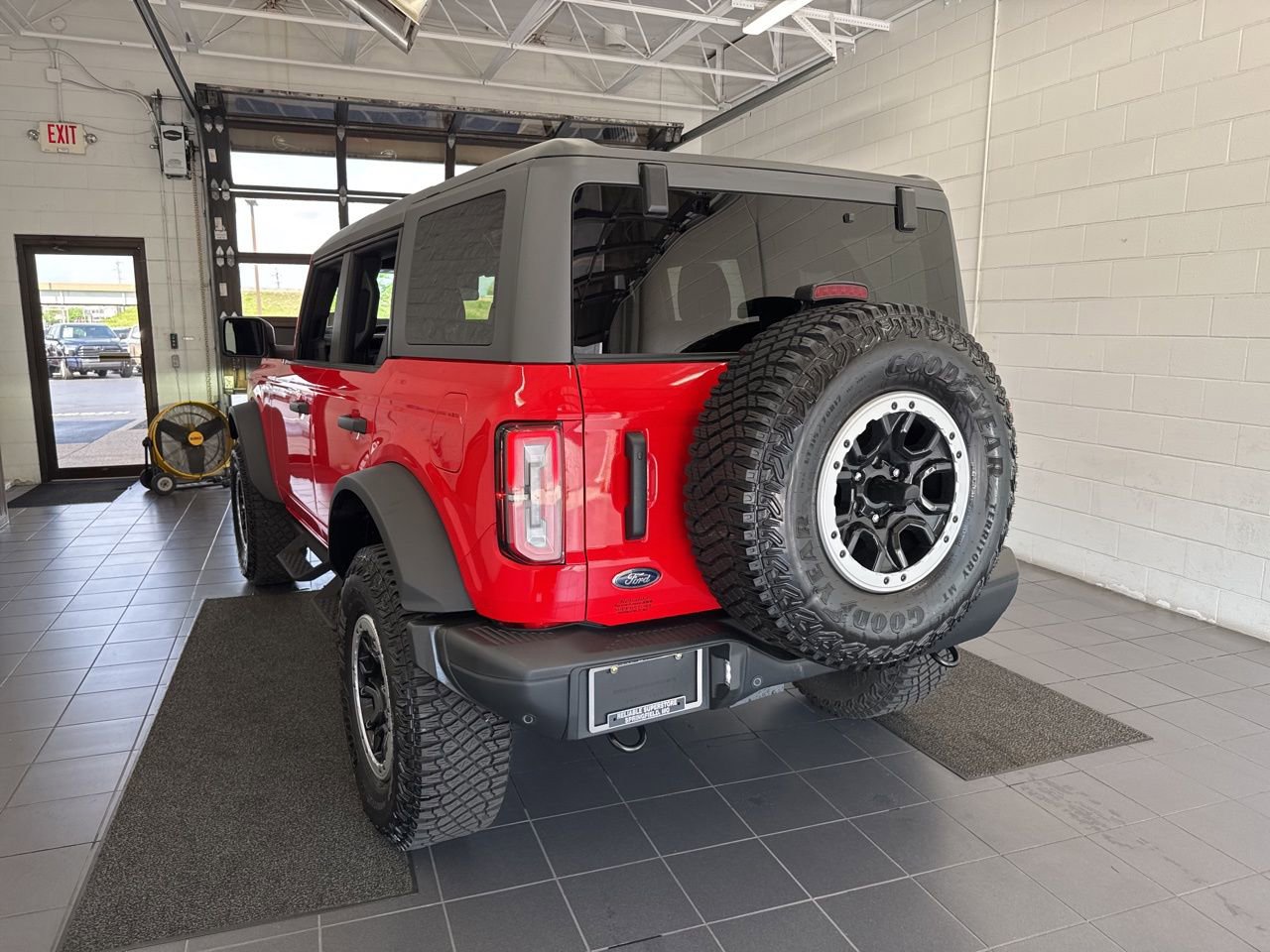 Used 2024 Ford Bronco Badlands w/ Sasquatch Package image 6