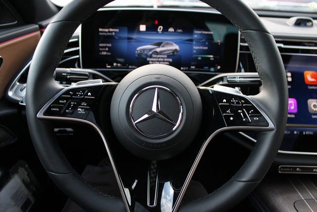 Used 2024 Mercedes-Benz E 350 4MATIC Sedan image 21