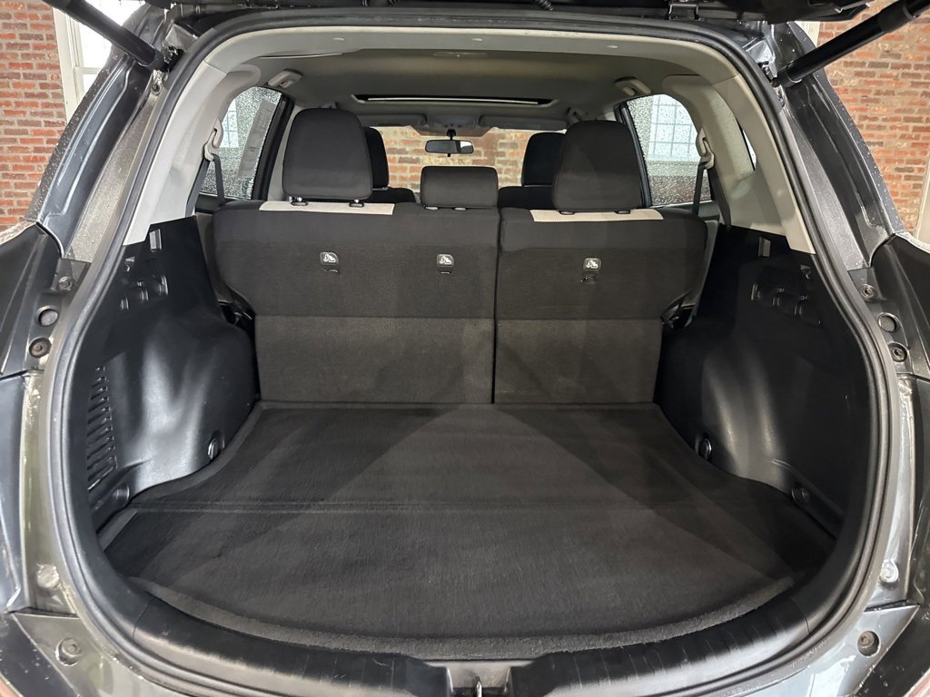 Used 2016 Toyota RAV4 XLE image 41