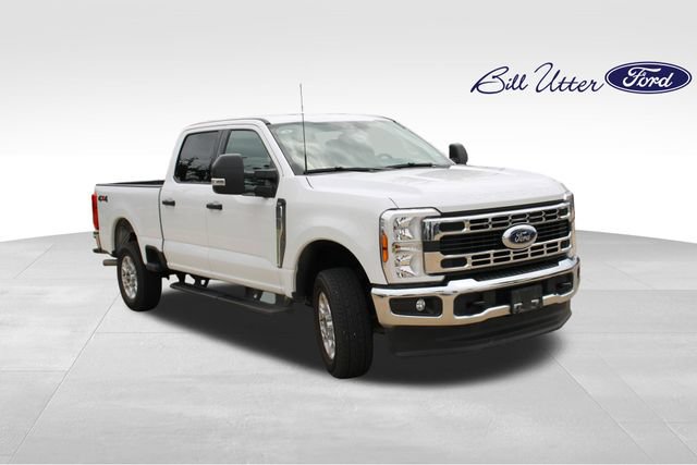 Used 2026 Ford F250 XLT AWD/4WD image 3