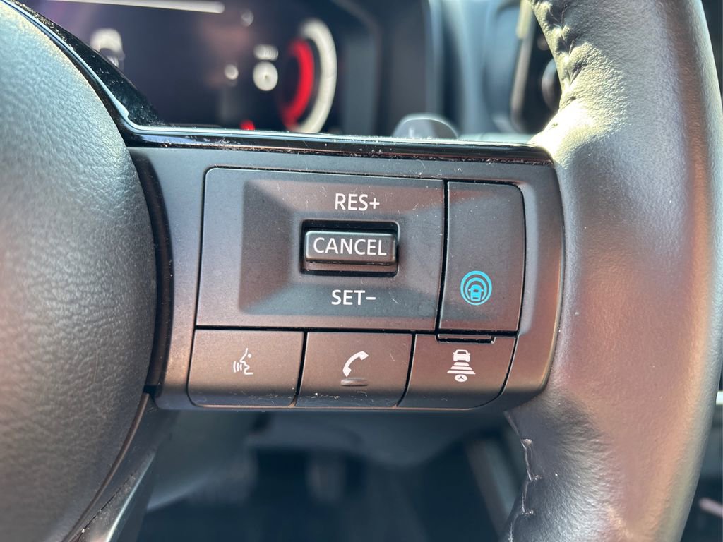 Used 2023 Nissan Rogue Platinum w/ Platinum Premium Package image 31