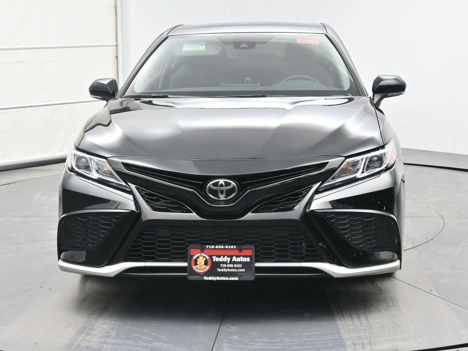 Used 2024 Toyota Camry SE image 26