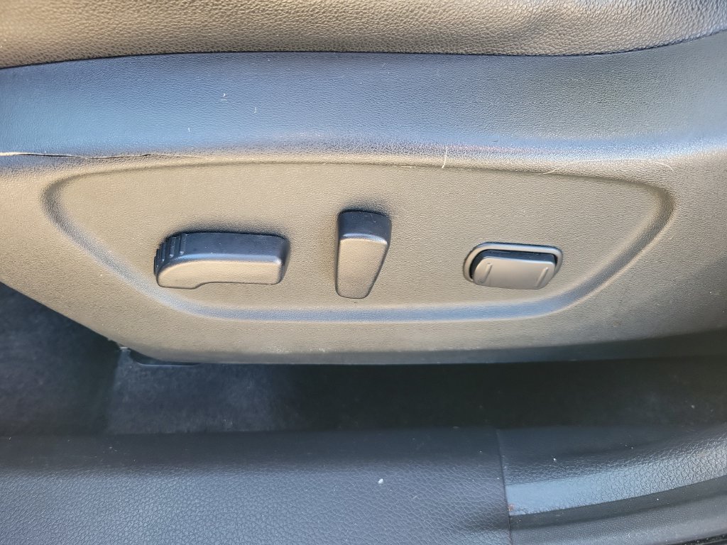 Used 2020 Nissan Rogue SL FWD image 18