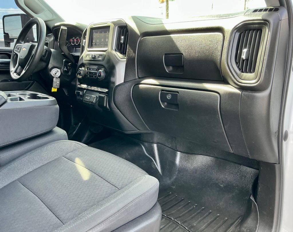 Used 2022 Chevrolet Silverado 2500 Custom w/ Custom Value Package AWD/4WD image 23