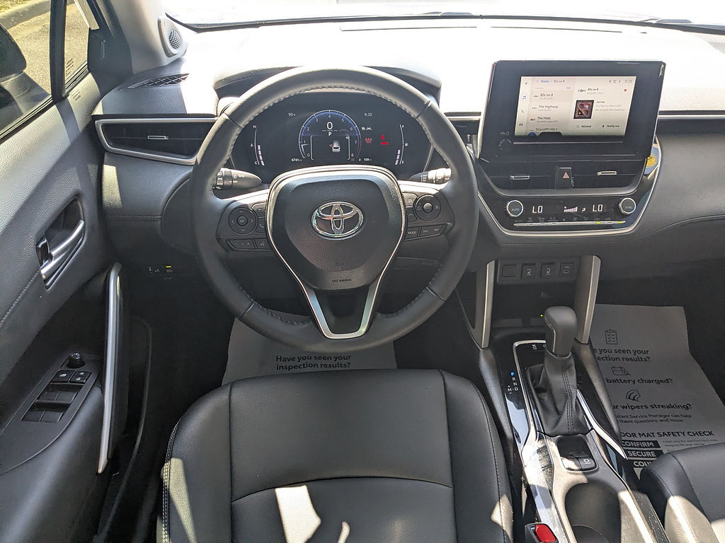 Certified 2025 Toyota Corolla Cross XLE w/ Convenience Package FWD image 29