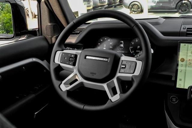 New 2026 Land Rover Defender 110 X-Dynamic SE AWD/4WD image 19