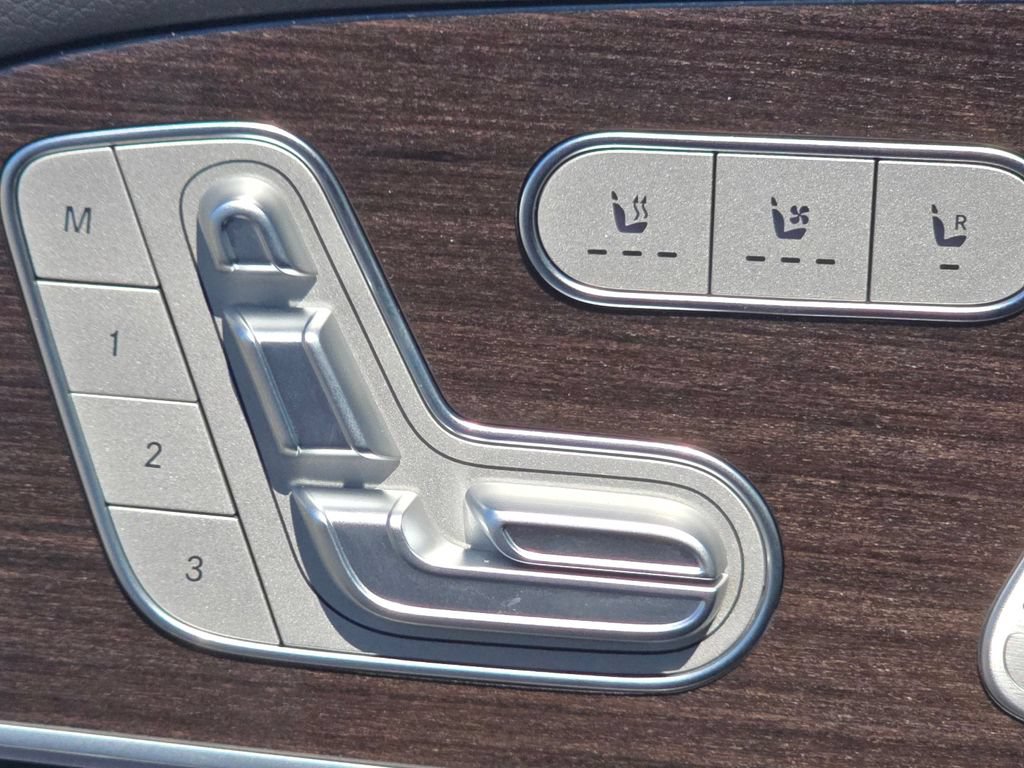 New 2026 Mercedes-Benz GLS 450 4MATIC image 6