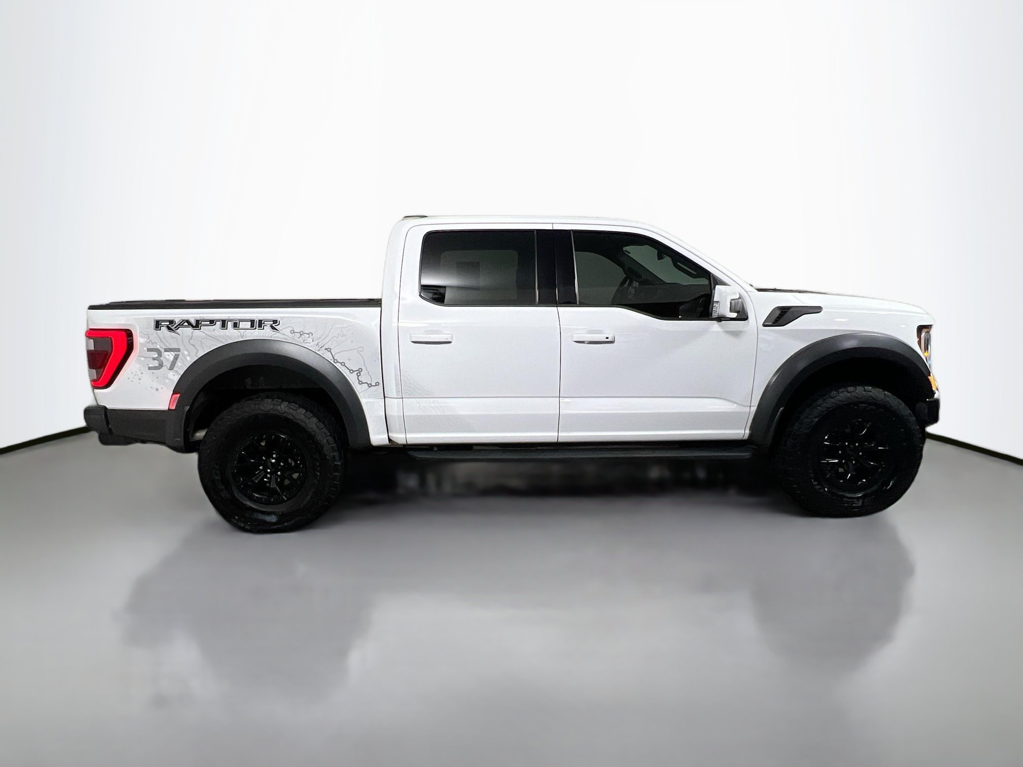 Used 2023 Ford F150 Raptor w/ Raptor 37 Performance Package AWD/4WD image 3