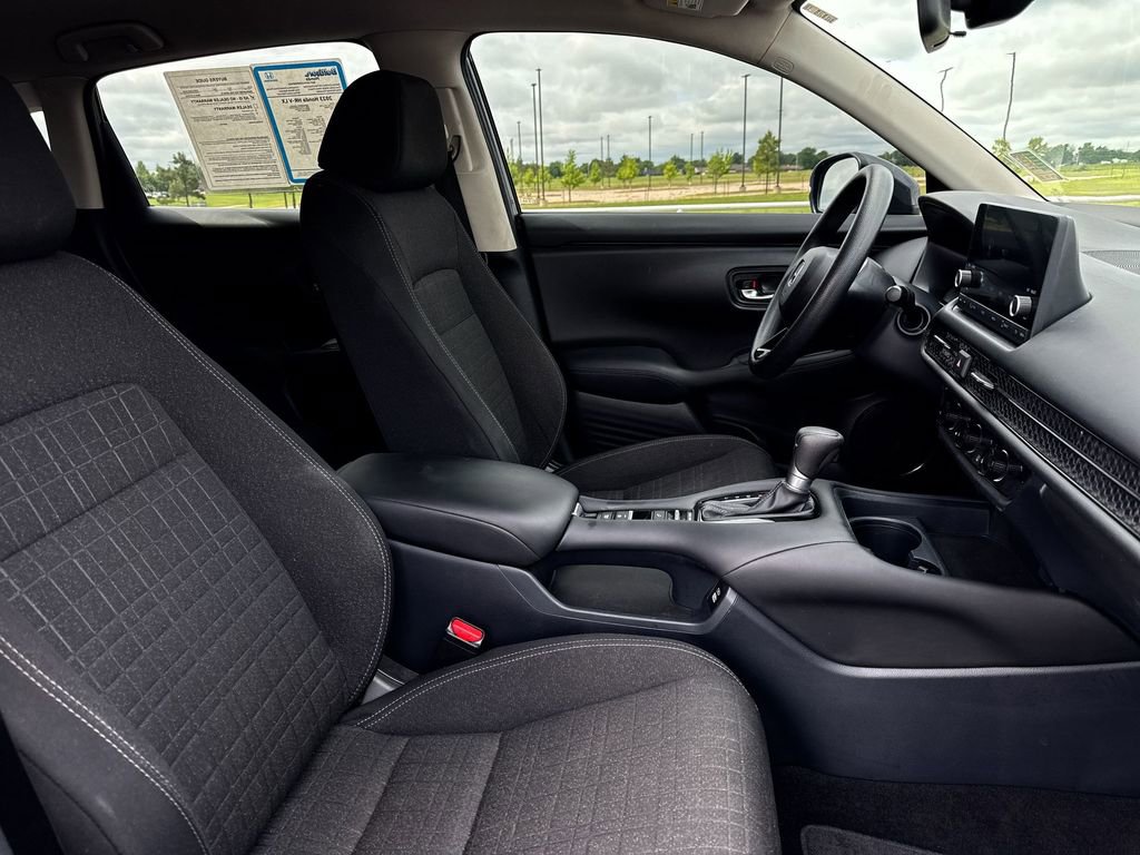 Used 2023 Honda HR-V LX image 23