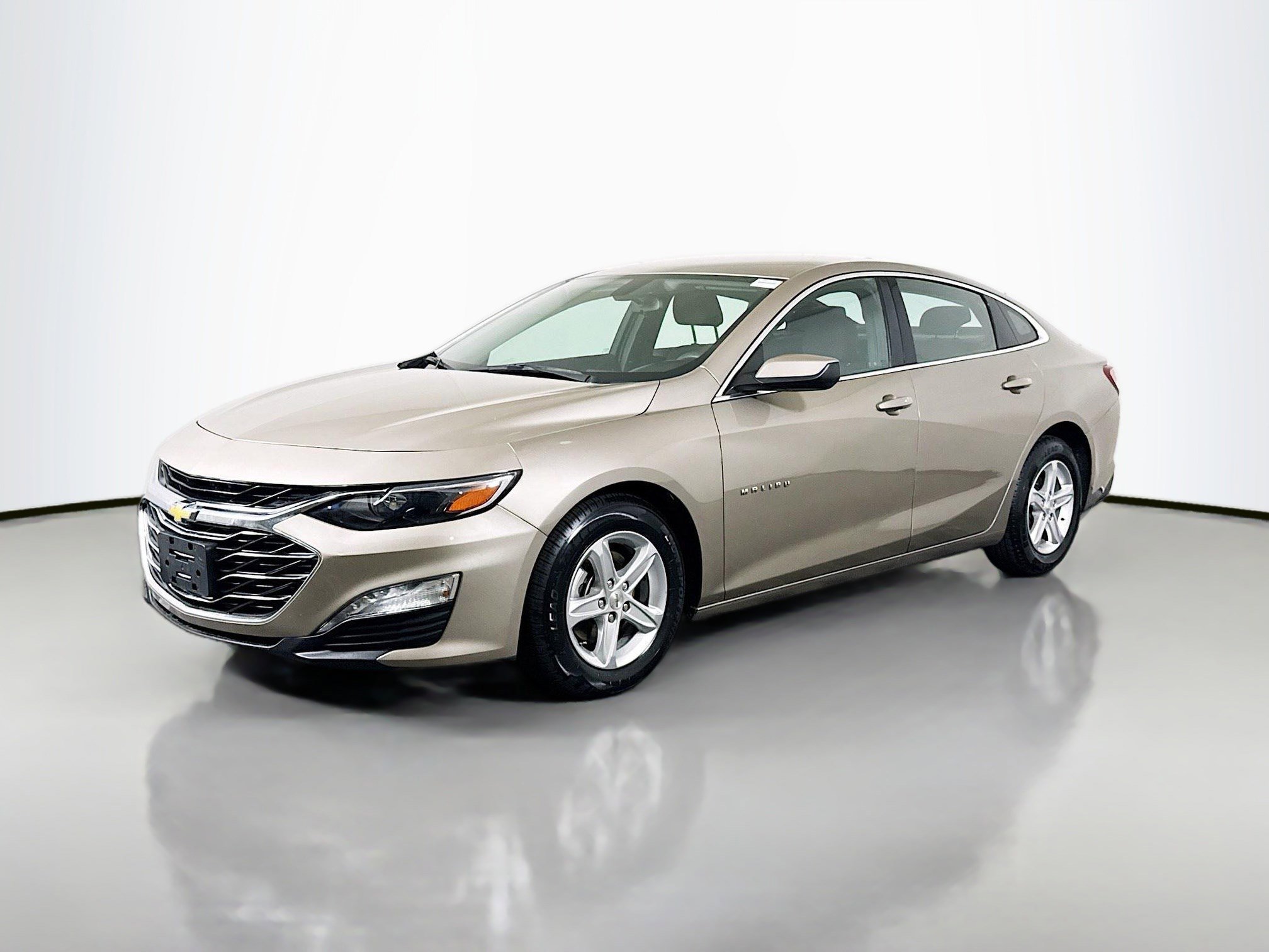 Used 2022 Chevrolet Malibu LT image 4
