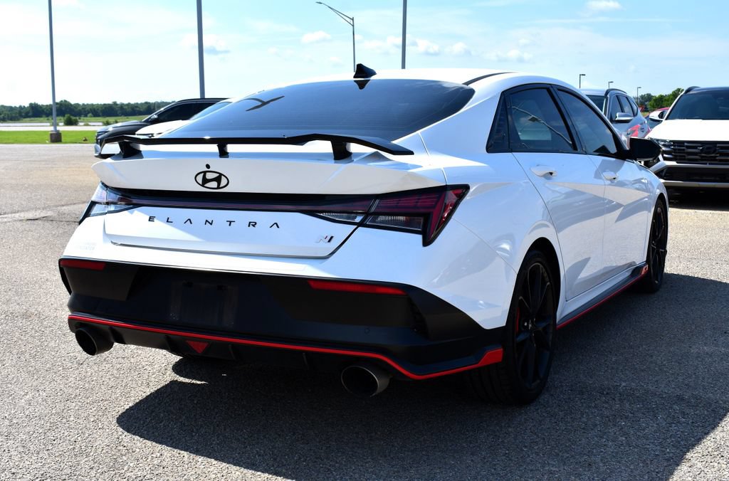 Used 2025 Hyundai Elantra N FWD image 3