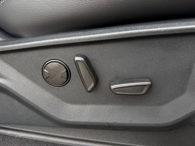 New 2025 Ford F150 XLT w/ Equipment Group 303A High image 33