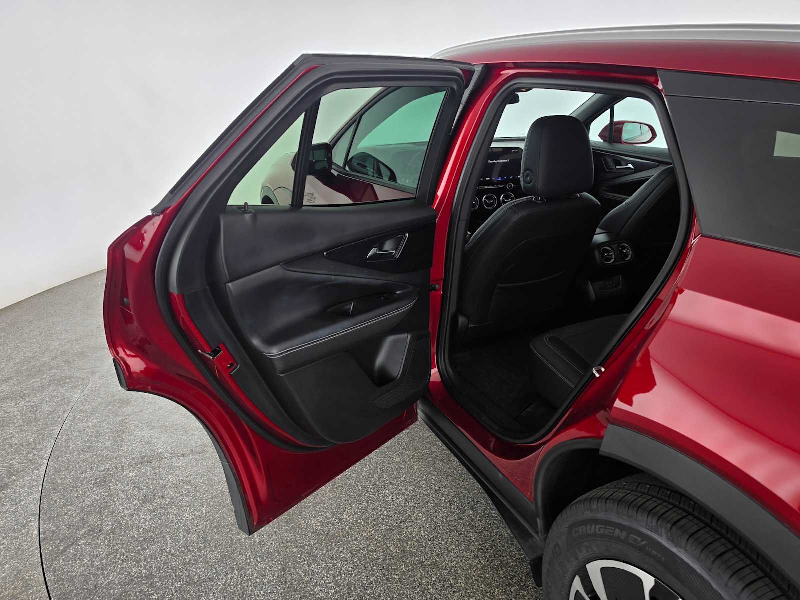 Used 2024 Chevrolet Blazer EV LT AWD/4WD image 15