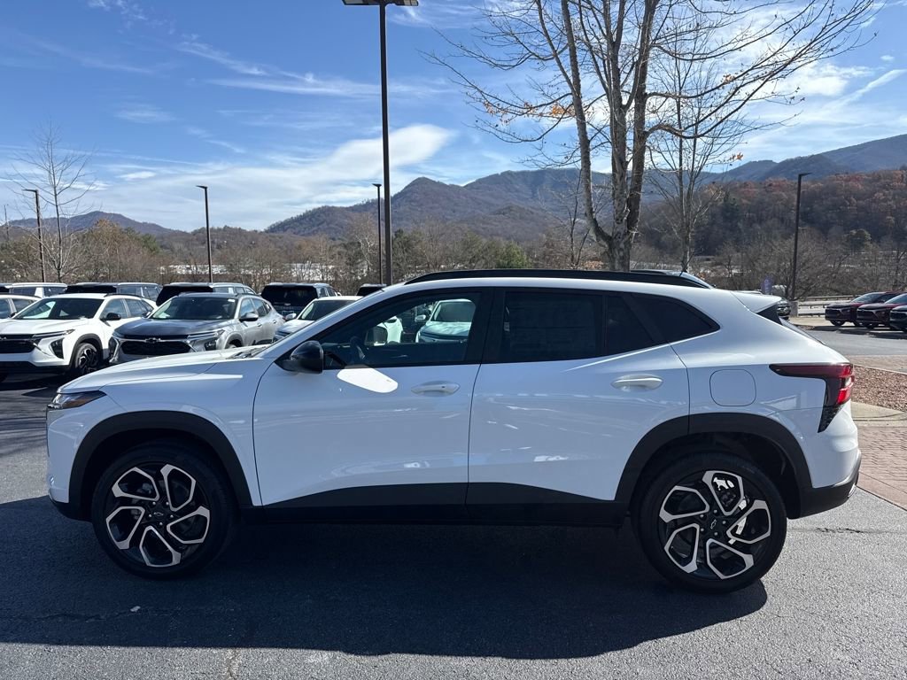 New 2025 Chevrolet Trax RS w/ Driver Confidence Package image 6