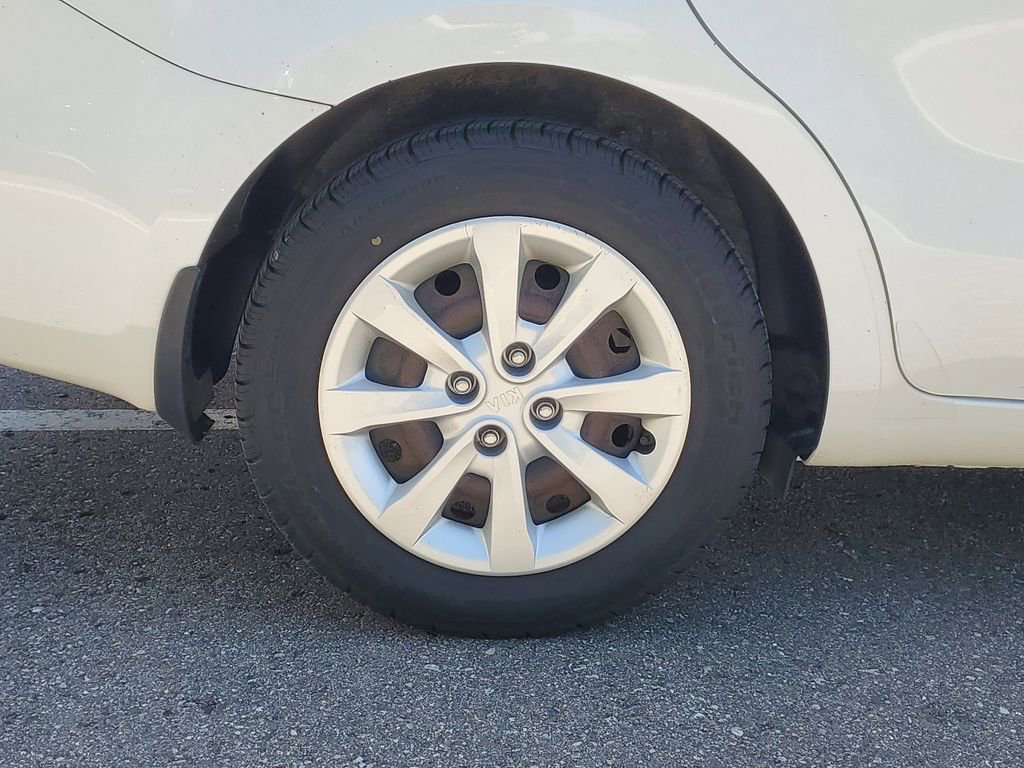 Used 2014 Kia Rio LX FWD image 5