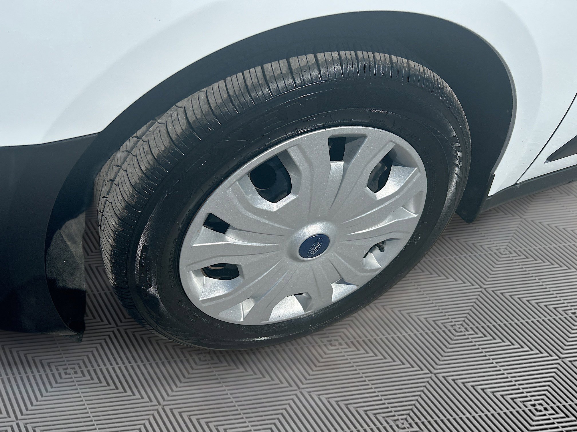 Used 2019 Ford Transit Connect XL image 29