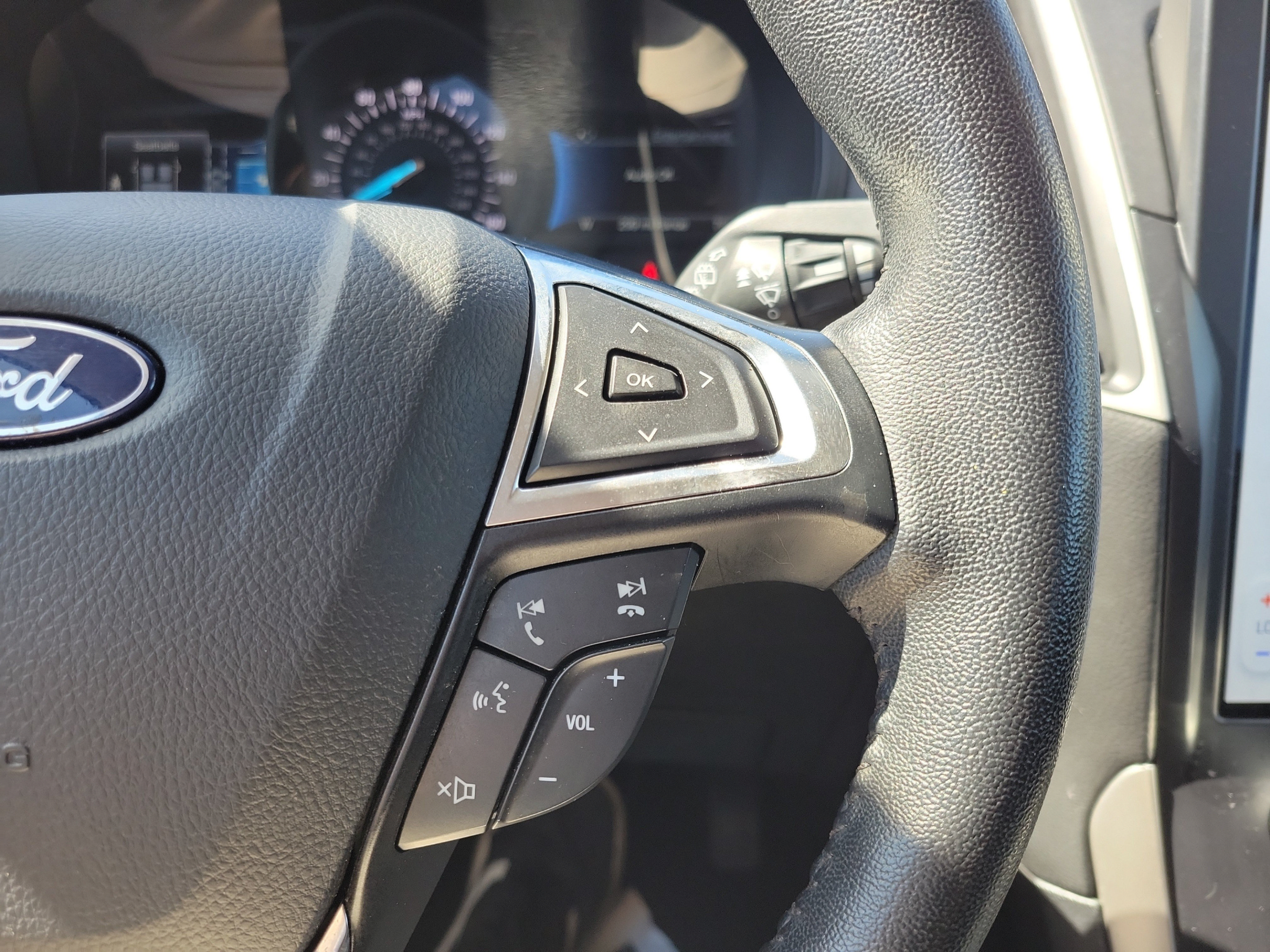Used 2024 Ford Edge SEL AWD/4WD image 22