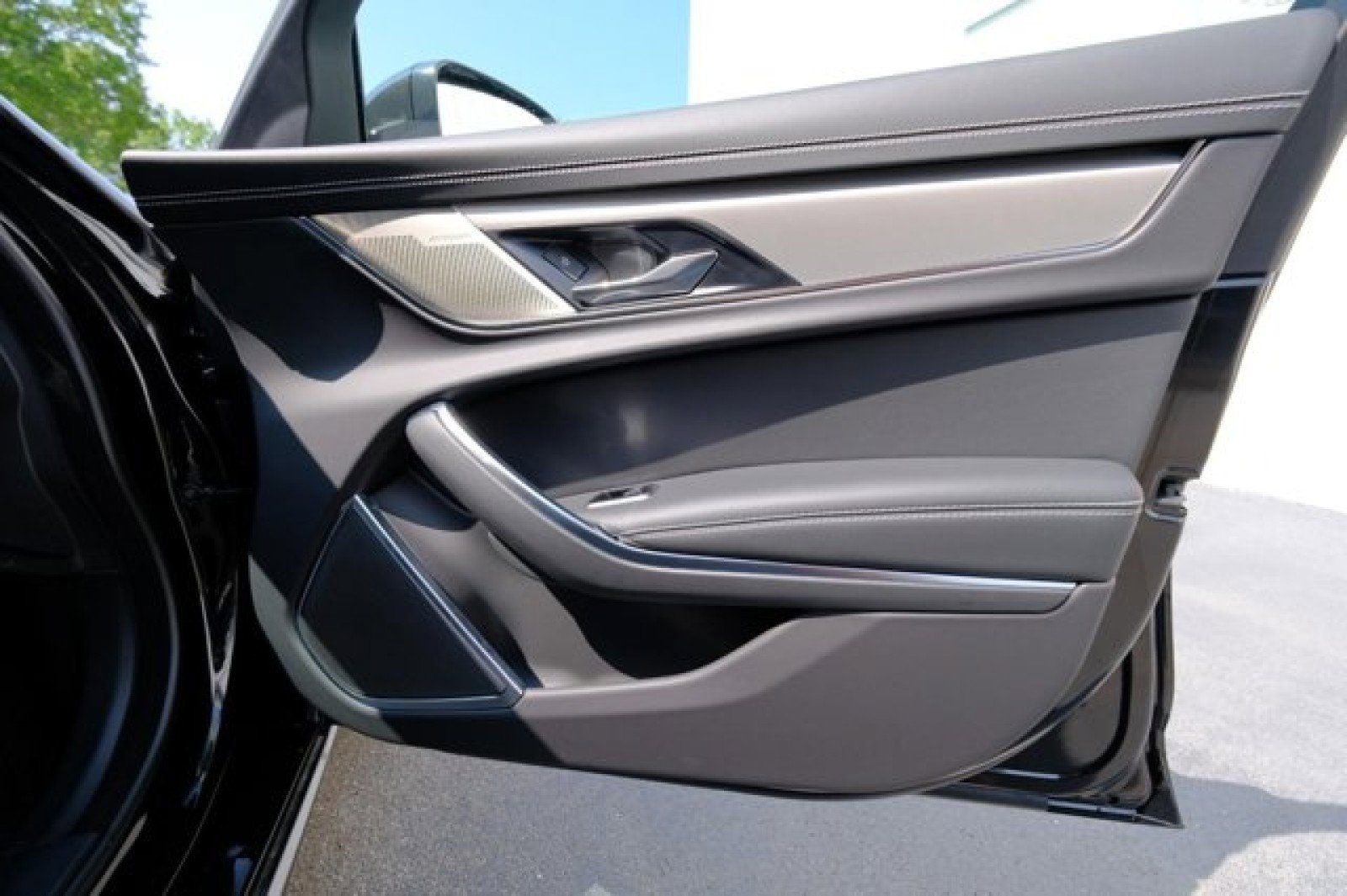 New 2024 Jaguar XF R-Dynamic SE image 18