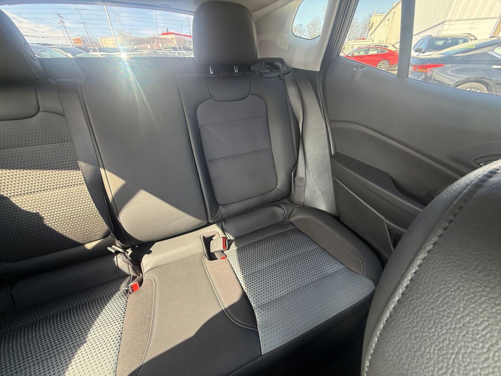 Used 2025 Chevrolet Trax LT w/ LT Convenience Package image 36