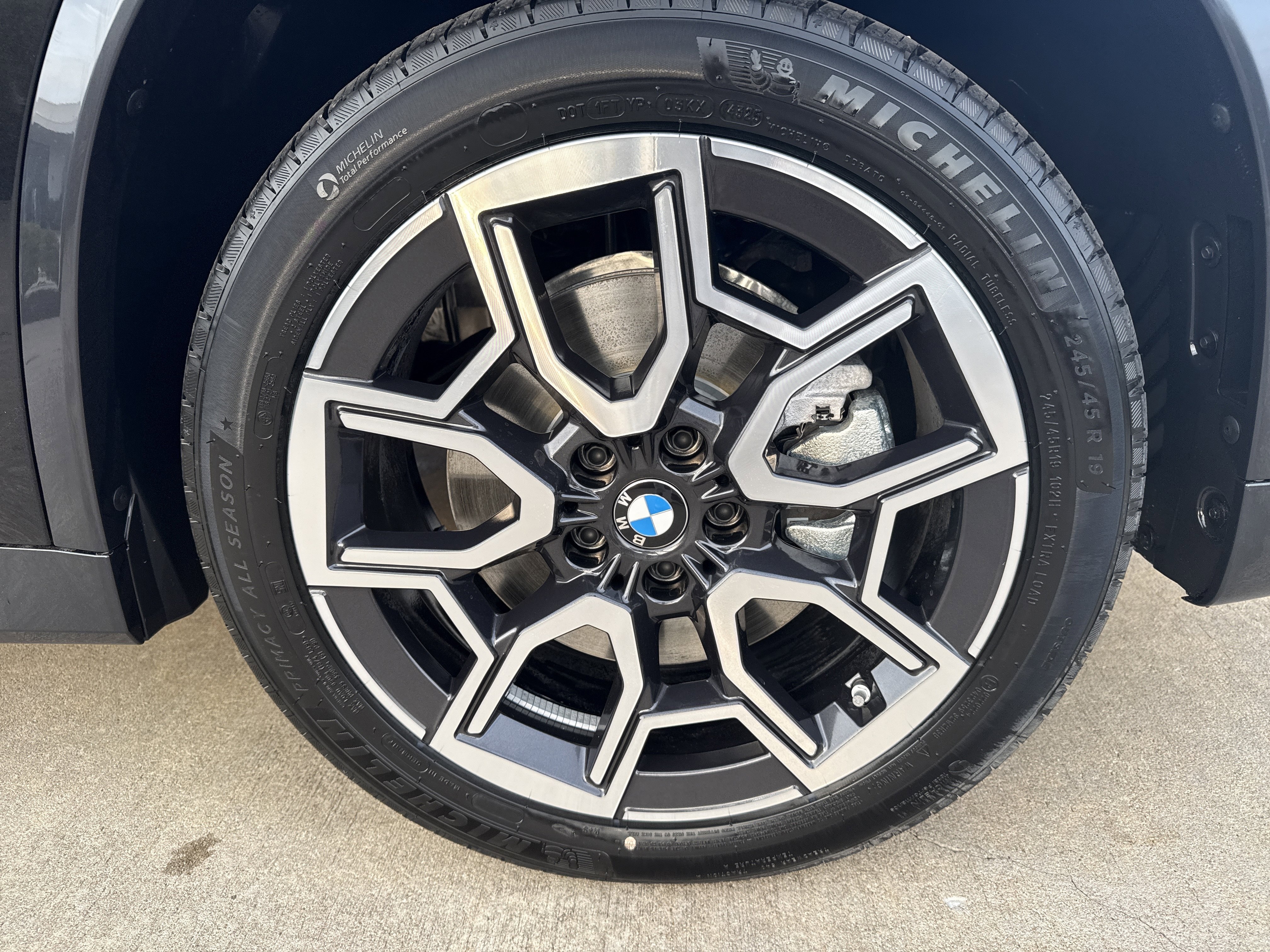 New 2026 BMW X1 xDrive28i AWD/4WD image 25