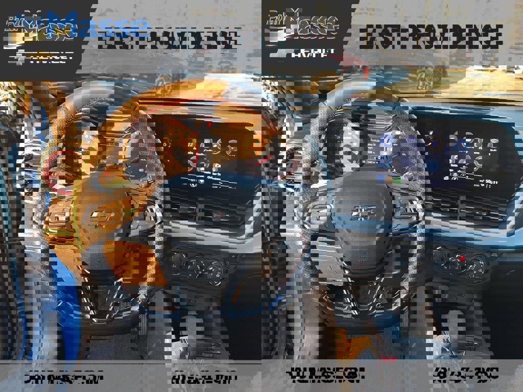 Certified 2024 Chevrolet Trax RS w/ Driver Confidence Package image 11