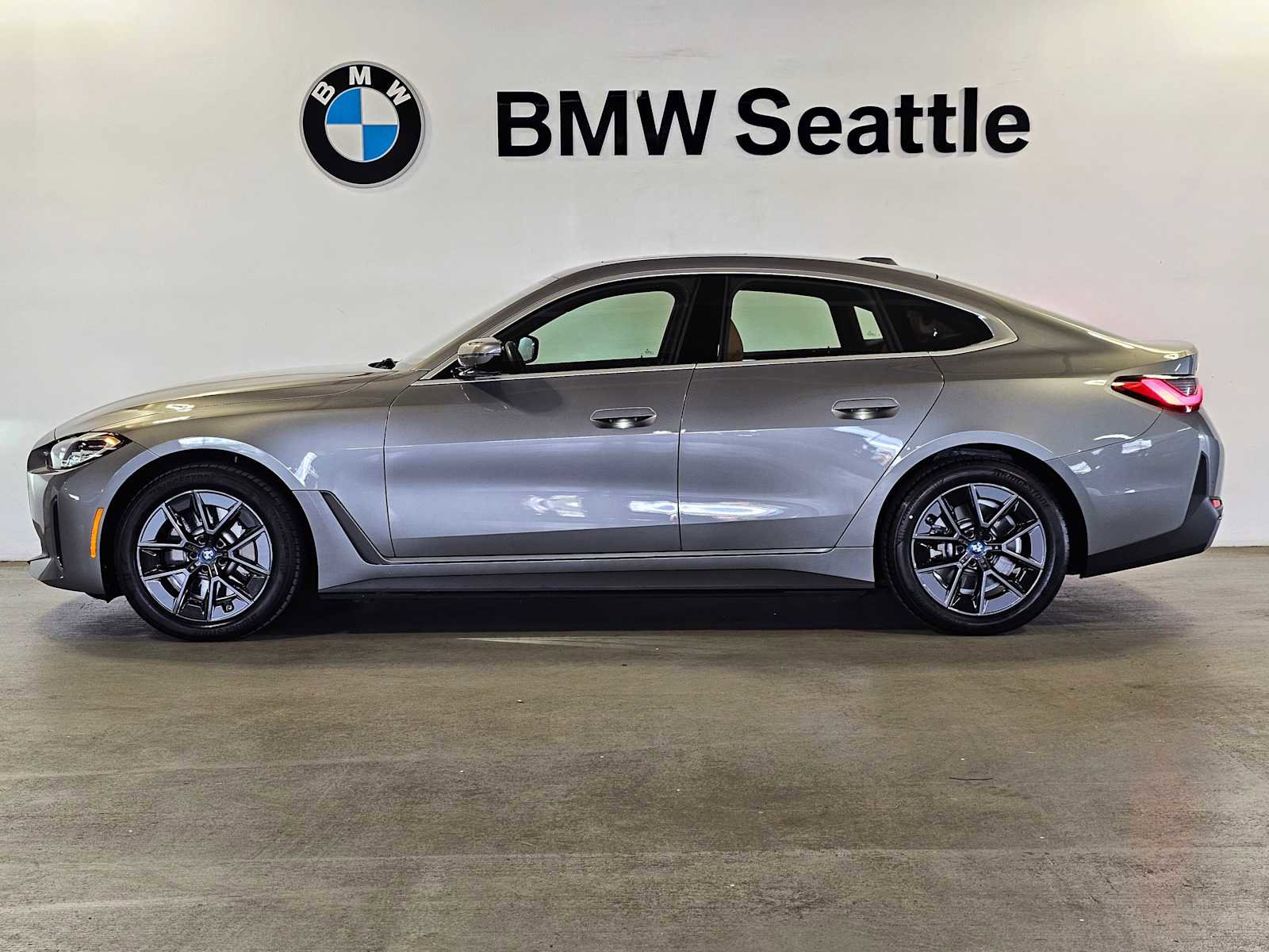 Certified 2024 BMW i4 eDrive35 w/ Premium Package RWD image 3
