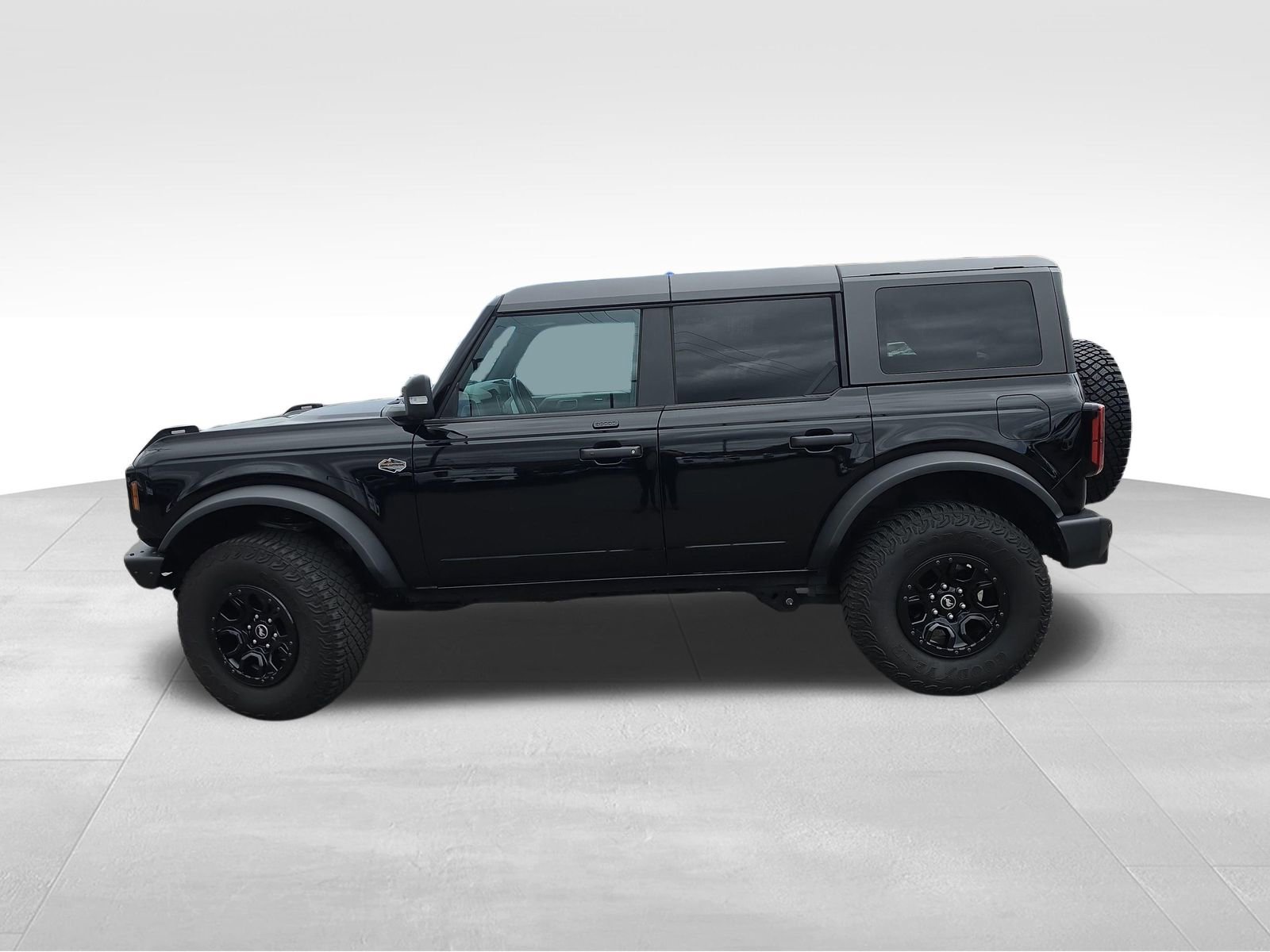 Used 2023 Ford Bronco Wildtrak AWD/4WD image 3