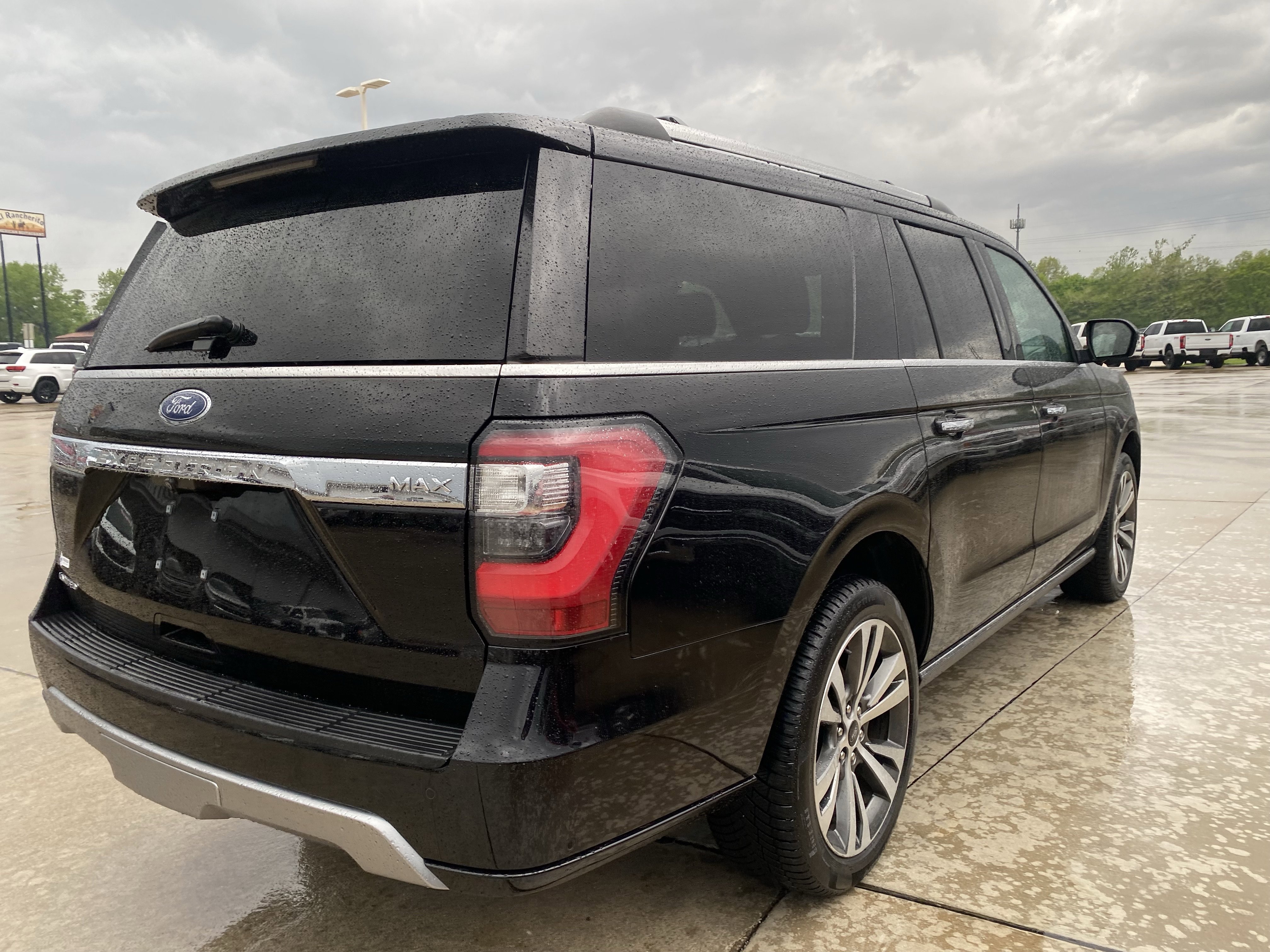 Used 2020 Ford Expedition Max Limited w/ Equipment Group 302A AWD/4WD image 6