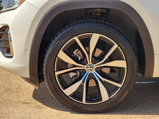 Used 2024 Volkswagen Atlas SEL Premium R-Line AWD/4WD image 8