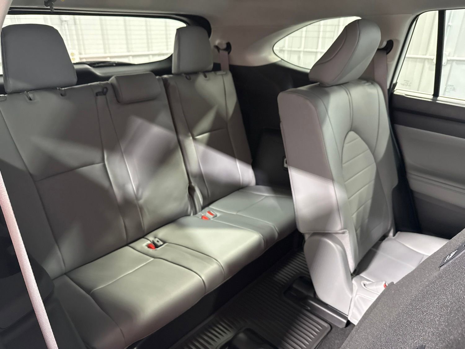 New 2026 Toyota Highlander XLE AWD/4WD image 16