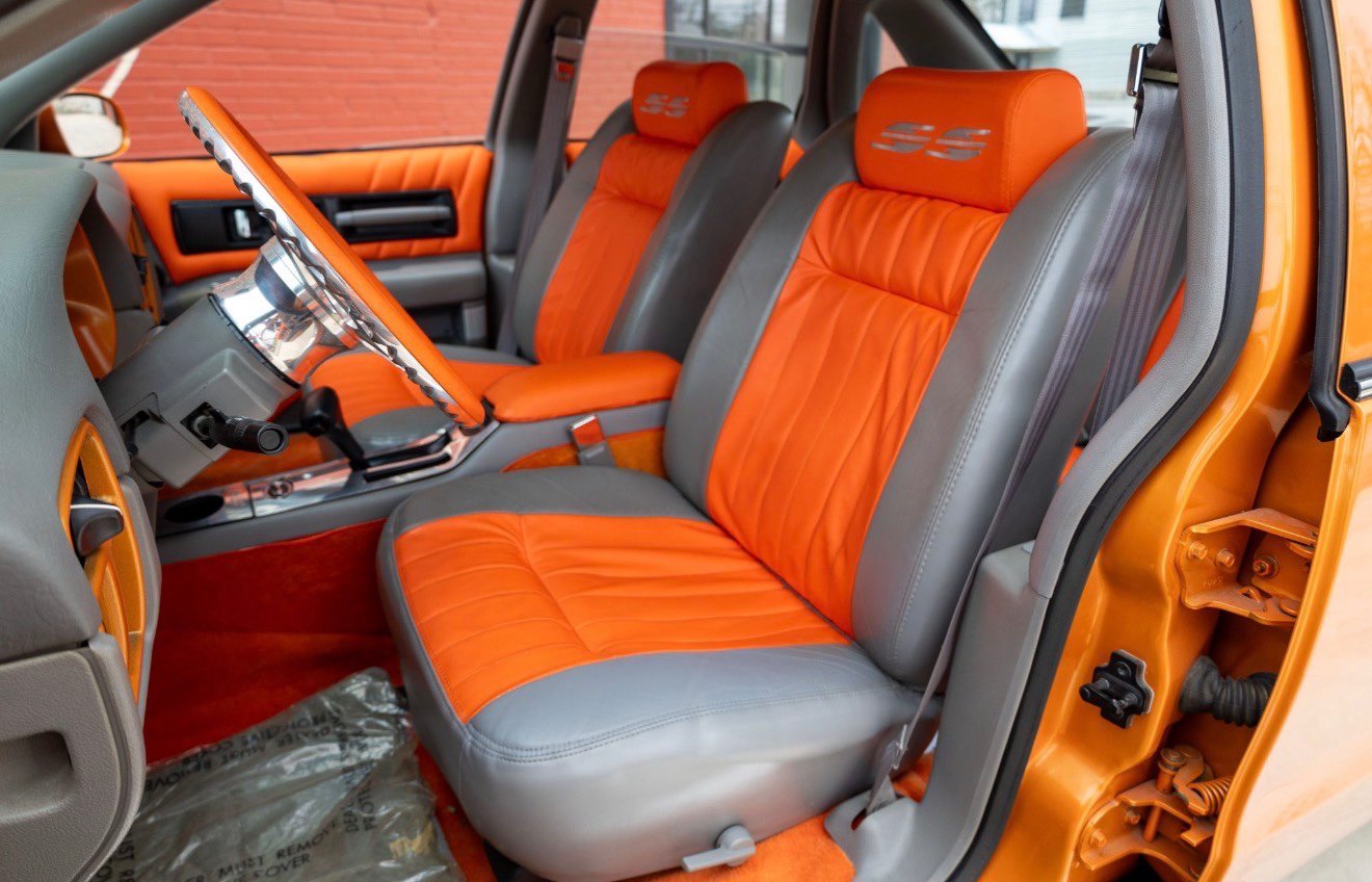 Used 1995 Chevrolet Impala SS RWD image 2