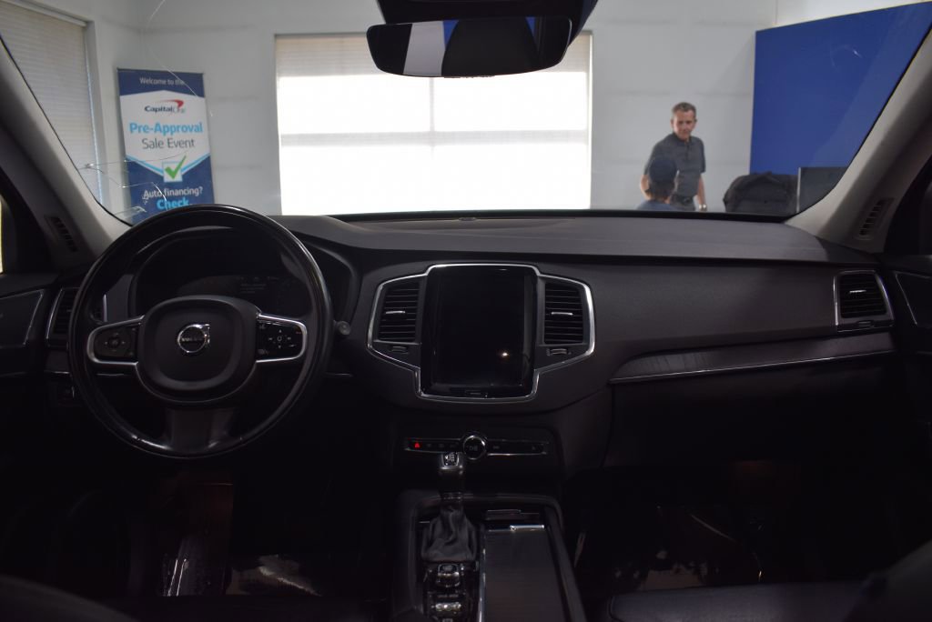 Used 2020 Volvo XC90 T5 Momentum w/ Protection Package image 11