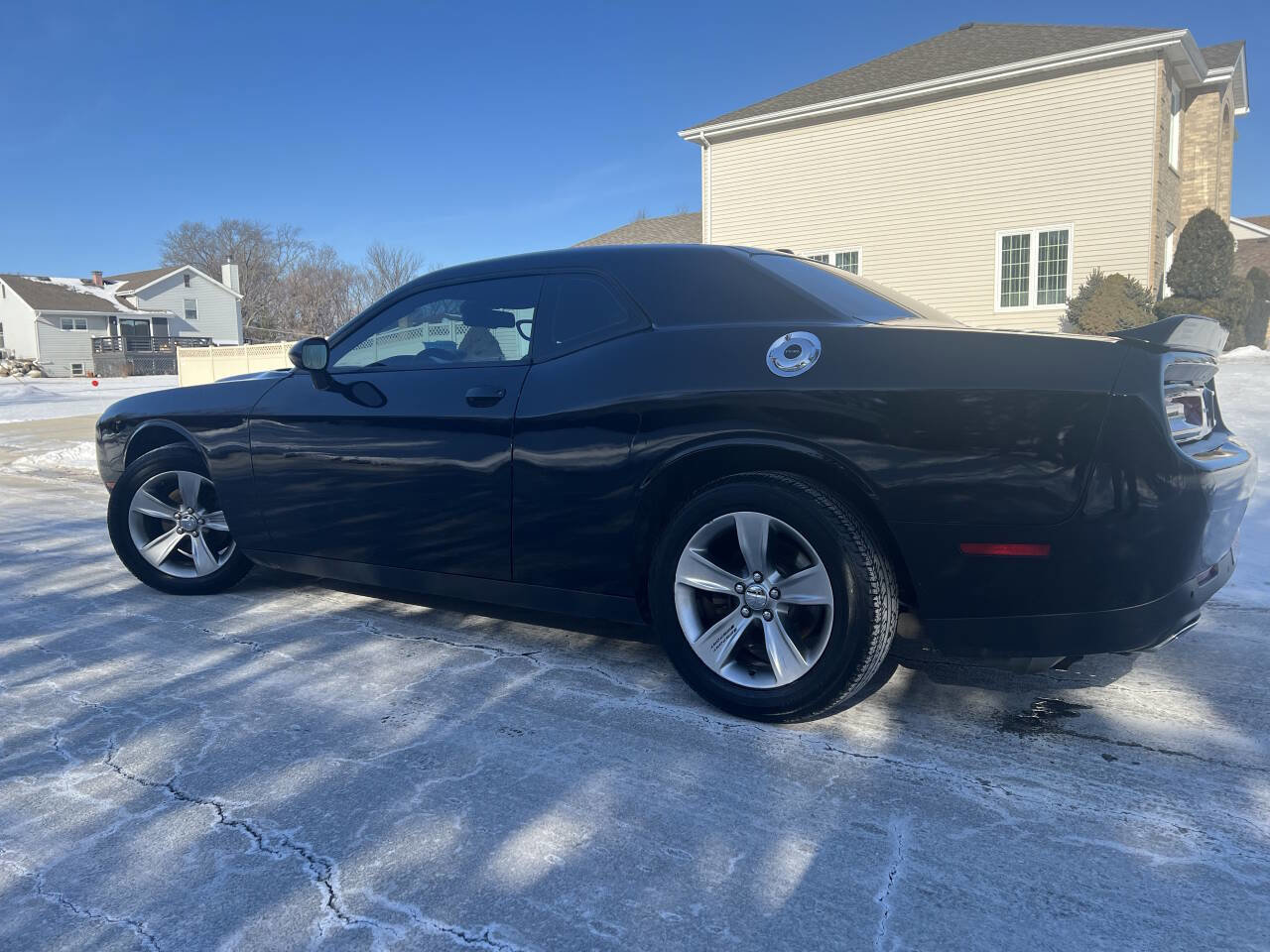 Used 2018 Dodge Challenger SXT image 11