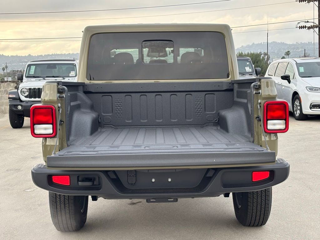New 2026 Jeep Gladiator Sport image 6
