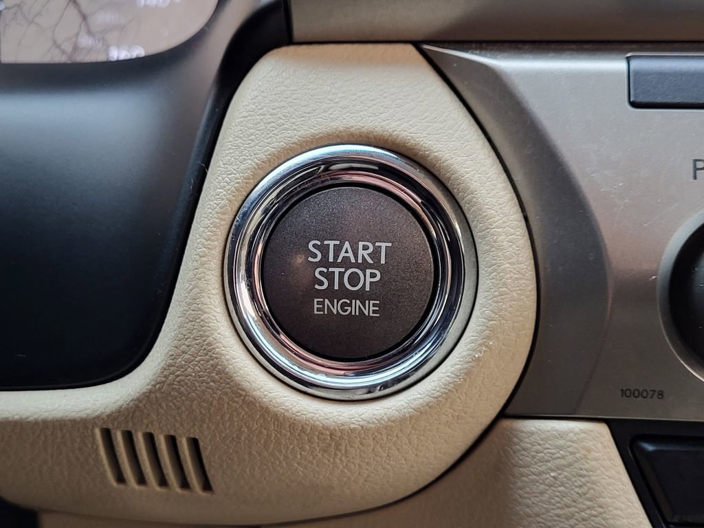 Used 2013 Lexus ES 350 w/ Luxury Pkg image 13