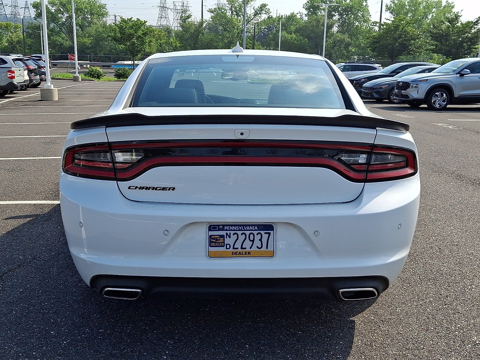 Used 2023 Dodge Charger SXT w/ Plus Group RWD image 5