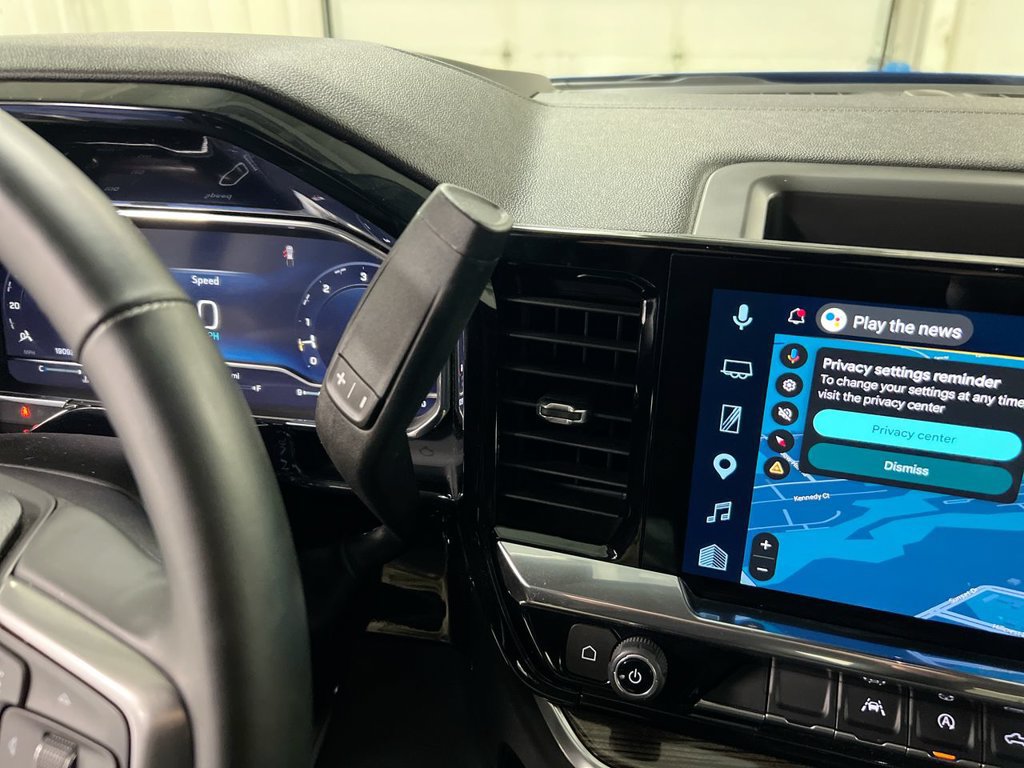 Used 2025 Chevrolet Silverado 1500 LT AWD/4WD image 18