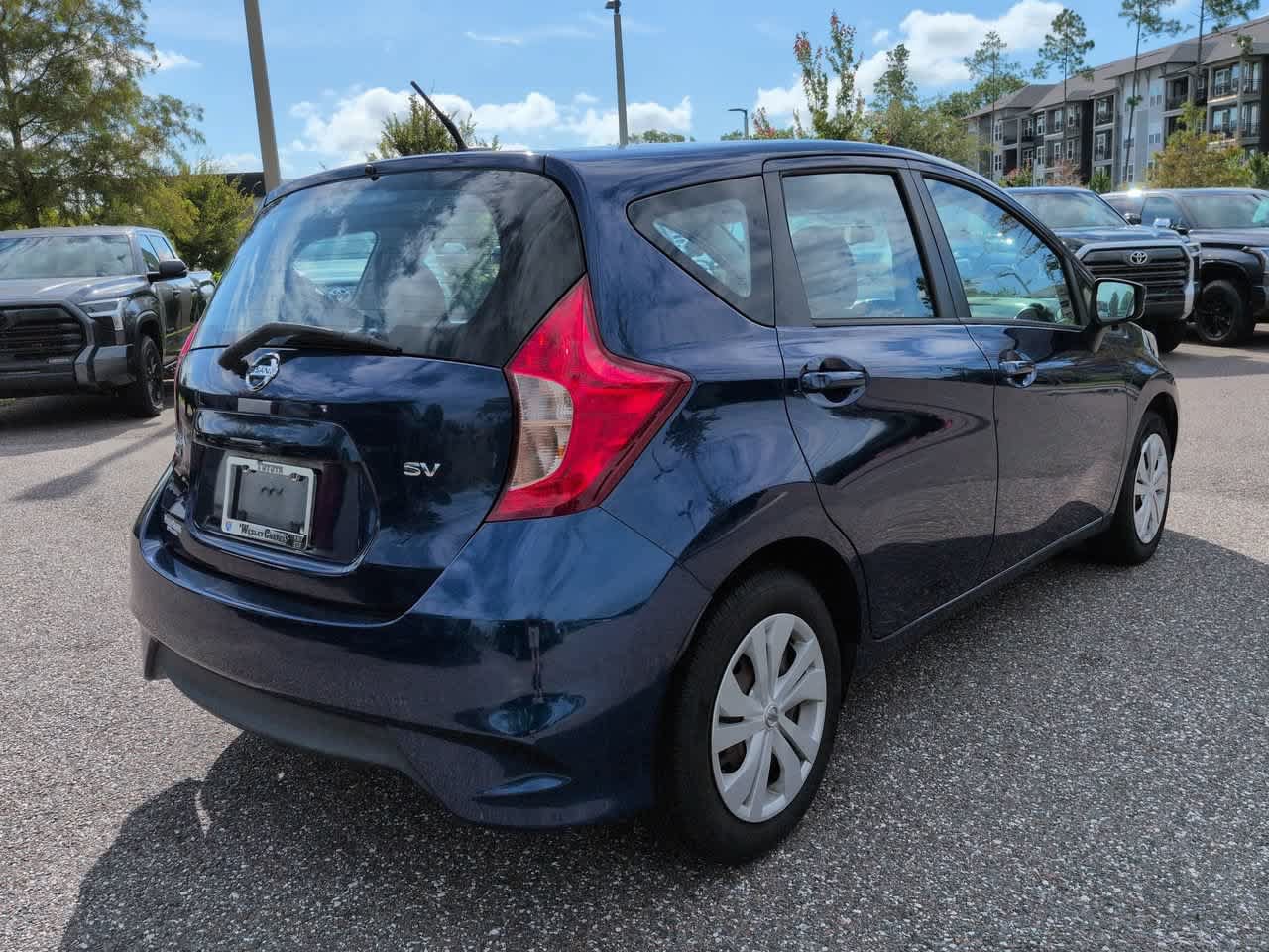 Used 2017 Nissan Versa Note SV FWD image 6