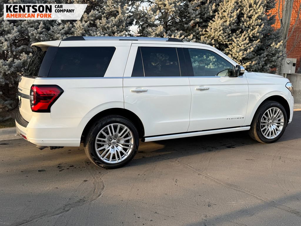 Used 2024 Ford Expedition Platinum image 9