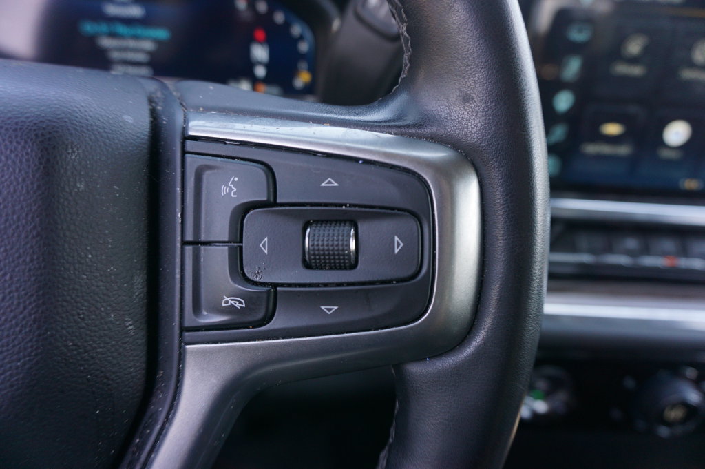 Used 2024 Chevrolet Silverado 1500 LT AWD/4WD image 8