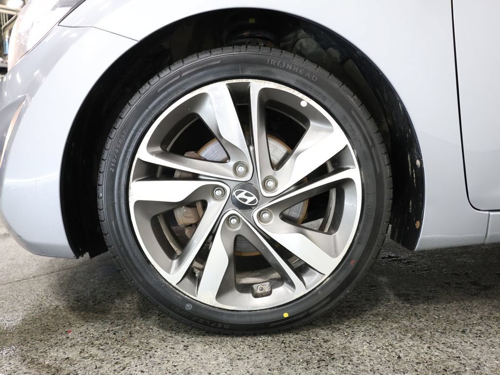 Used 2015 Hyundai Elantra Limited w/ Option Group 05 FWD image 5