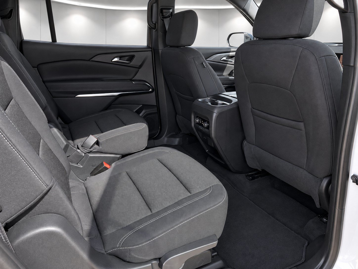Used 2024 Chevrolet Traverse LT FWD image 30