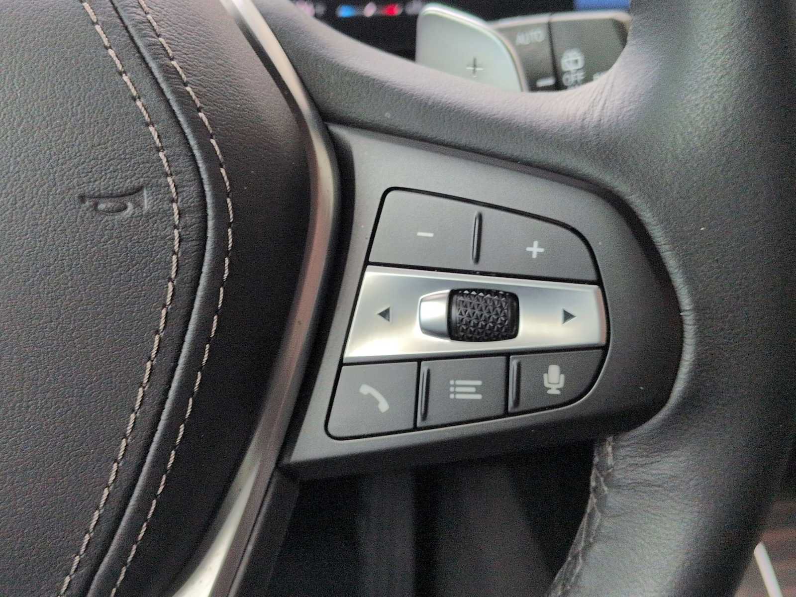 Used 2026 BMW X5 xDrive40i w/ Parking Assistance Package AWD/4WD image 27