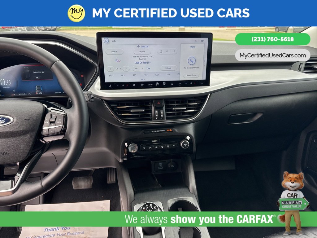 Used 2023 Ford Escape Platinum image 29