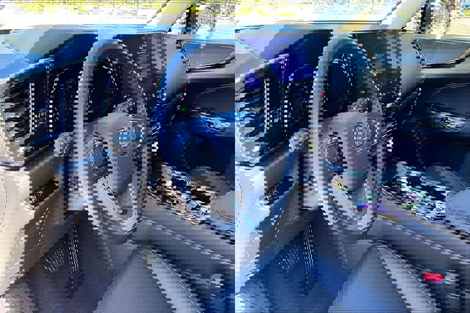 Used 2024 Lexus NX 350h Luxury w/ Vision Package image 15