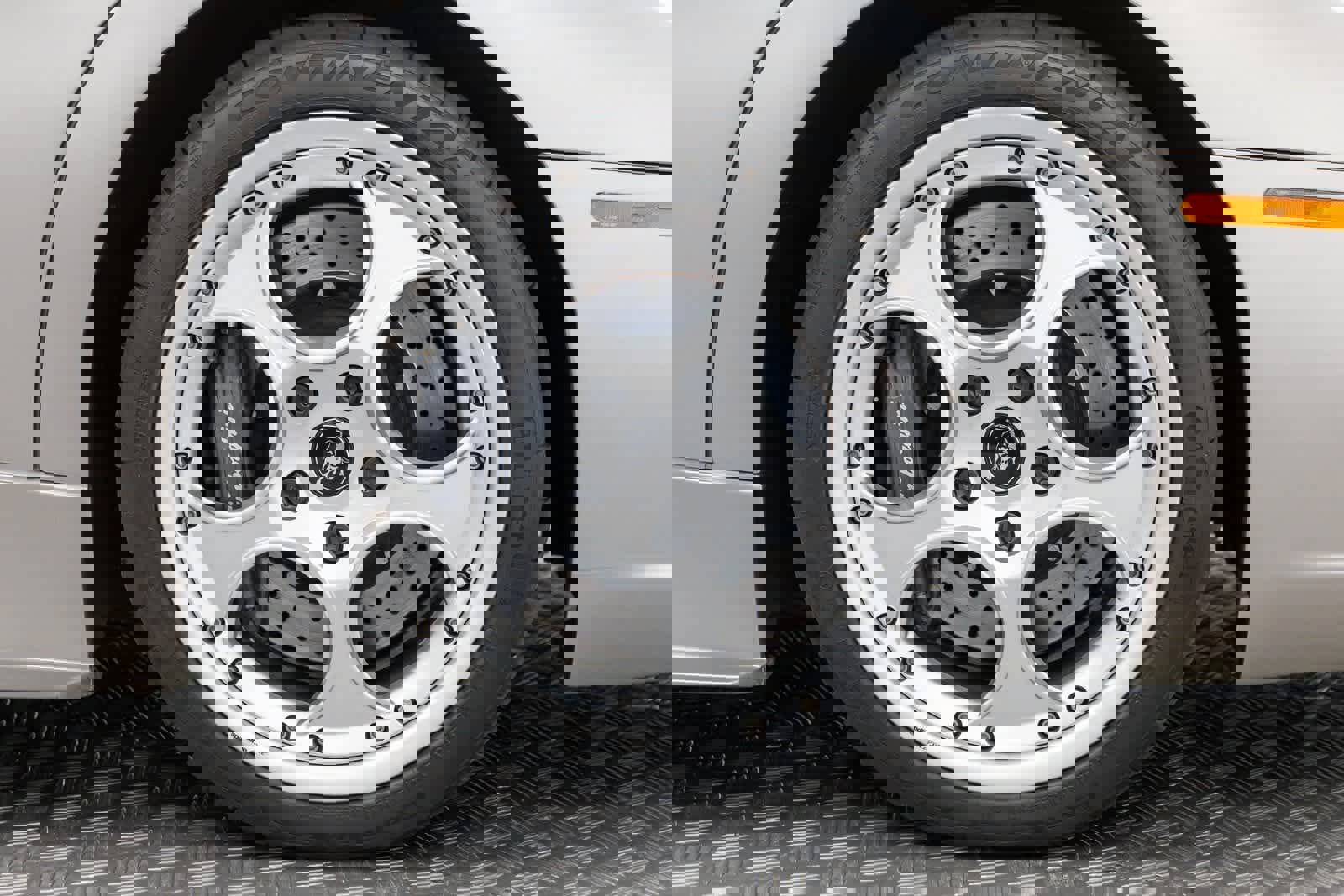 Used 2003 Lamborghini Murcielago Coupe image 47